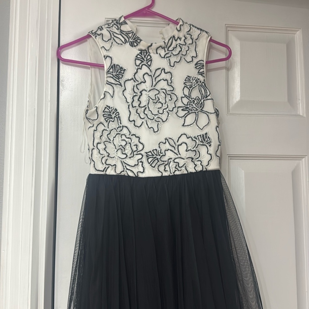 Beautiful formal black and white girls dress size 14